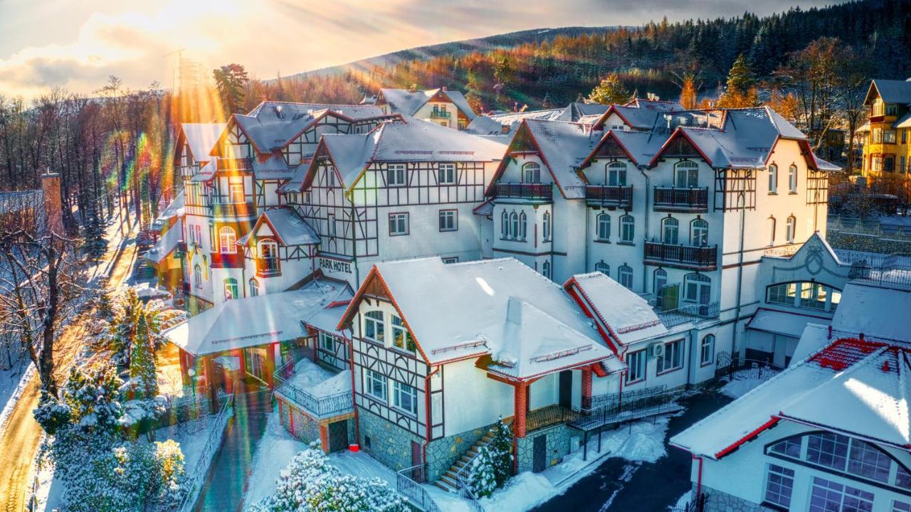 Park Hotel Kur & Spa Swieradow-Zdroj Exterior photo