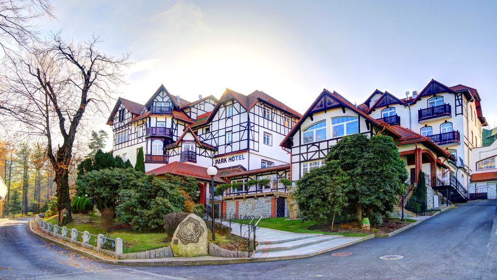 Park Hotel Kur & Spa Swieradow-Zdroj Exterior photo